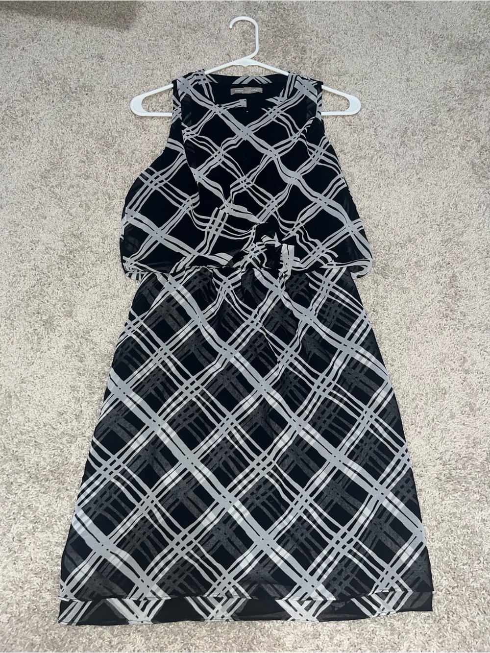 Banana Republic Black & White Sleeveless Geometric Midi Dress